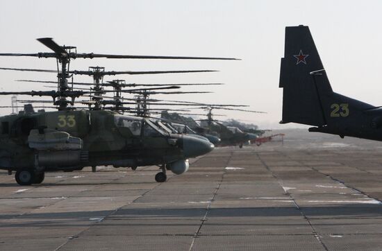 Helicopter flight training in Primorye Territory