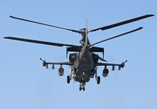 Helicopter flight training in Primorye Territory