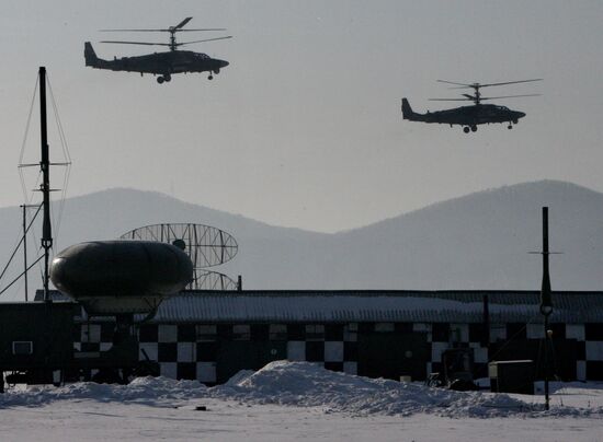 Helicopter flight training in Primorye Territory