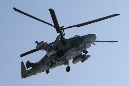 Helicopter flight training in Primorye Territory
