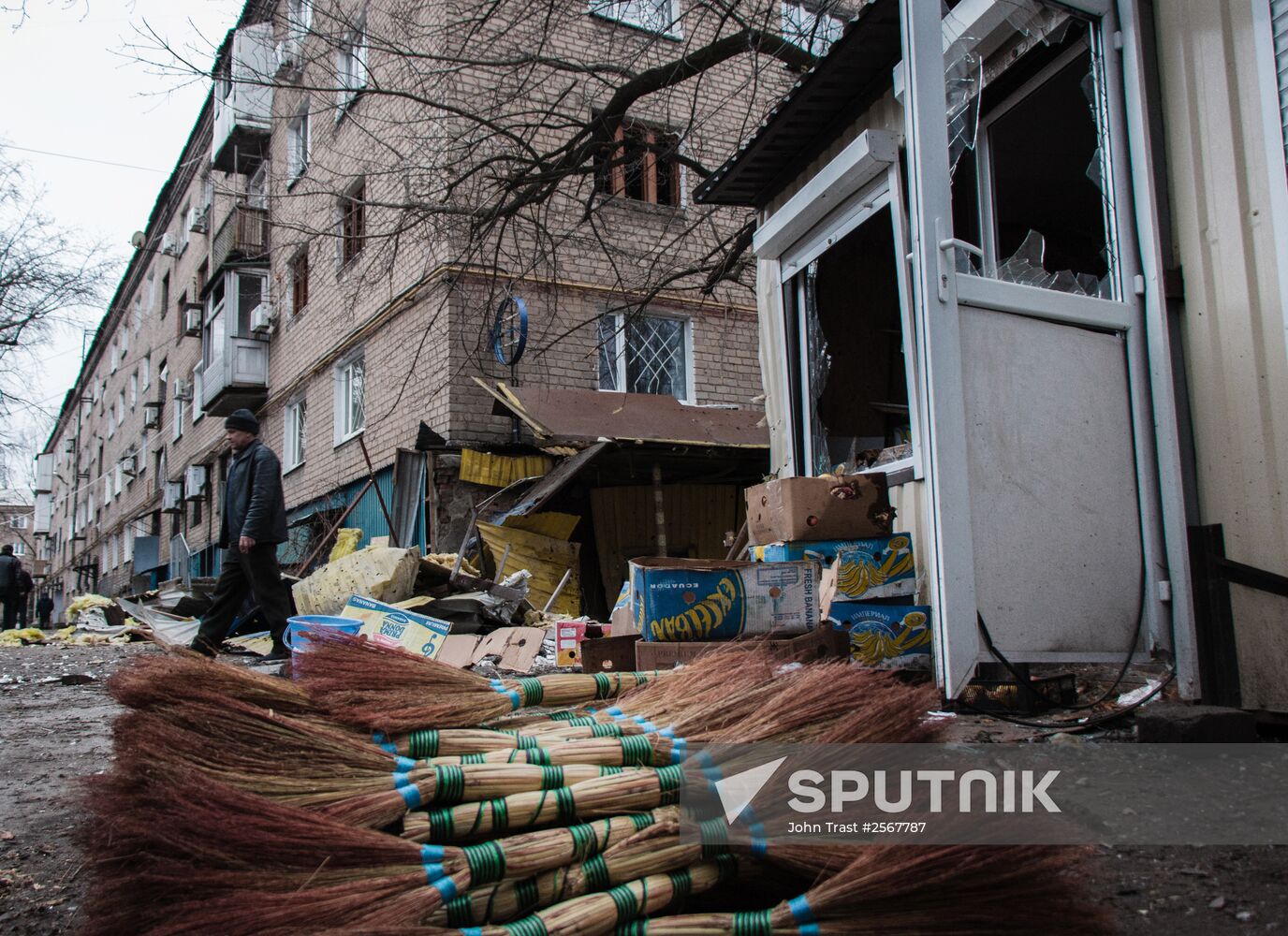 Donetsk shelling aftermath