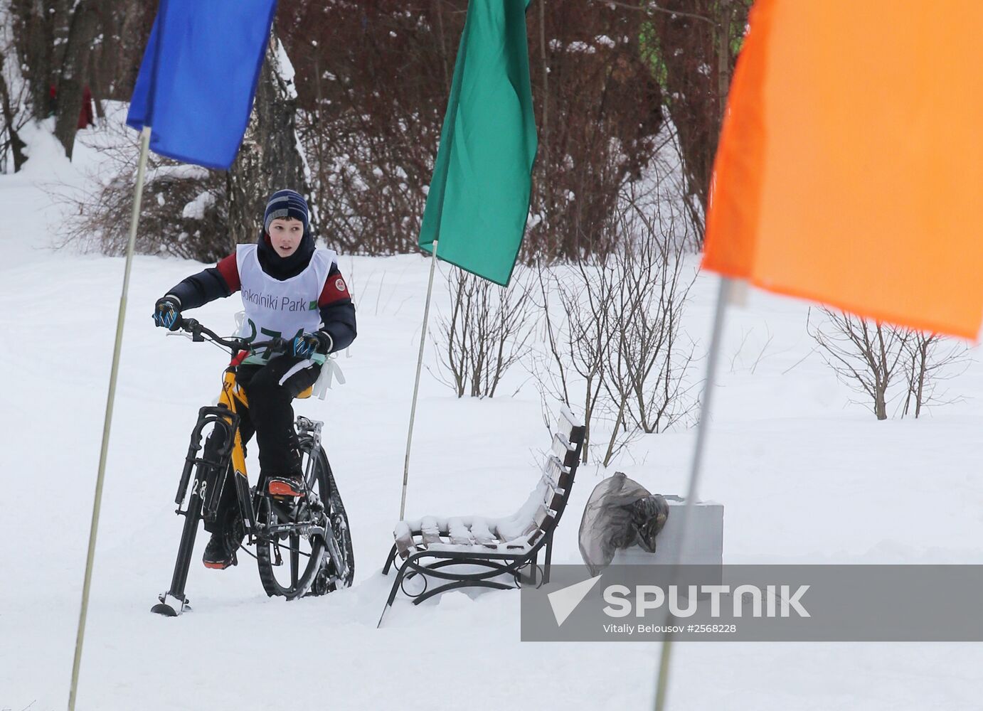 Winter bicycle race in Moscow's Sokolniki park