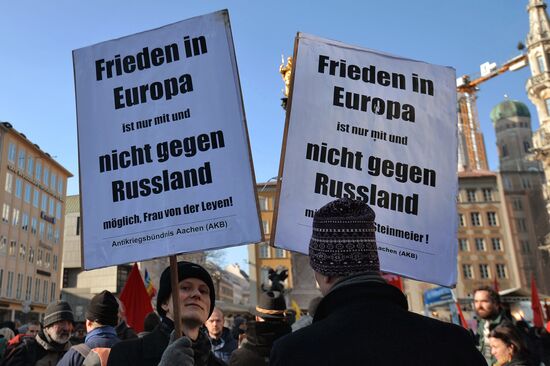 Protest rallies against NATO in Munich