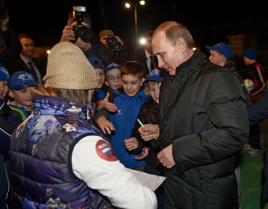 Vladimir Putin visits All-Russian Children's Center in Sochi