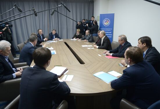 Vladimir Putin visits All-Russian Children's Center in Sochi