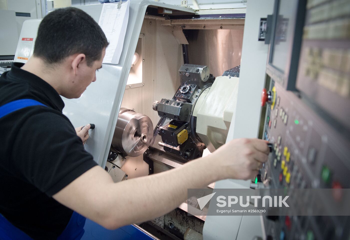 Moscow Mayor S.Sobyanin visits scientific and production center TECHNOSPARK in Troitsk