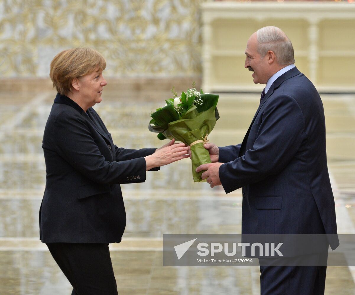 Russian, German, French and Ukrainian leaders meet for talks in Minsk