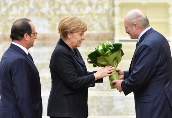 Russian, German, French and Ukrainian leaders meet for talks in Minsk