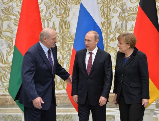 Russian, German, French and Ukrainian leaders meet for talks