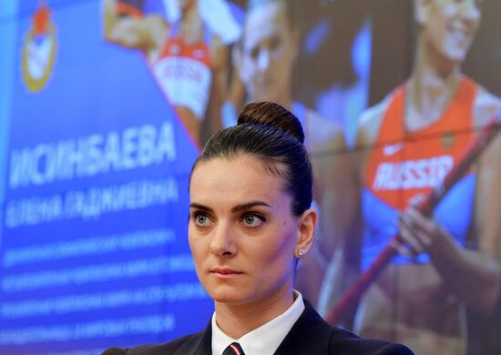 Yelena Isinbayeva returns to professional sports