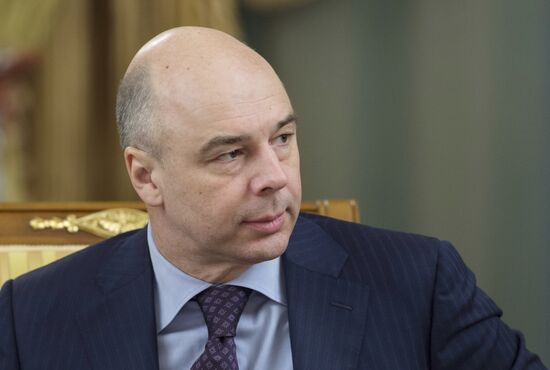 Russian Prime Minister Dmitry Medvedev chairs Government meeting