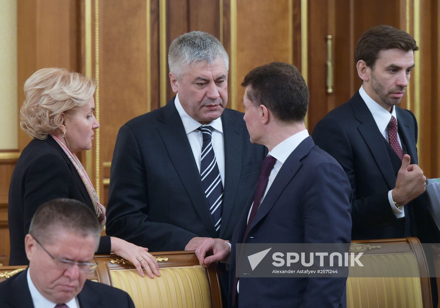 Russian Prime Minister Dmitry Medvedev chairs Government meeting