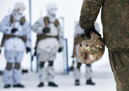 Central Military District peace-keeping unit's snipers hold training