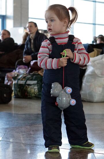 Ukrainian refugees at Rostov-on-Don railway station