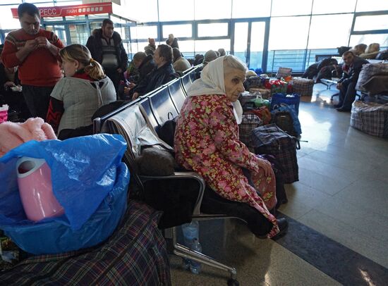 Ukrainian refugees at Rostov-on-Don railway station