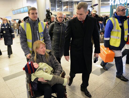 Critically ill children from Donbas brought to Moscow for treatment