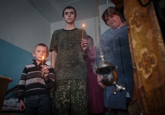 DPR militiamen in Gorlovka hospital