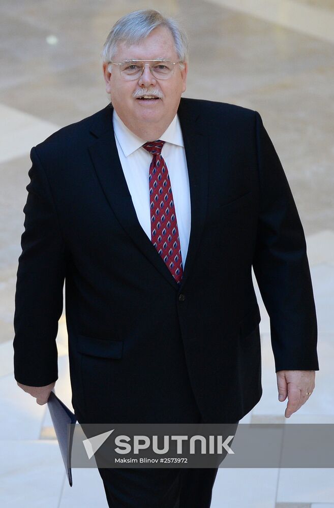 Konstantin Kosachyov meets with US Ambassador John F. Tefft