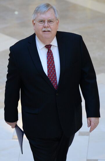 Konstantin Kosachyov meets with US Ambassador John F. Tefft