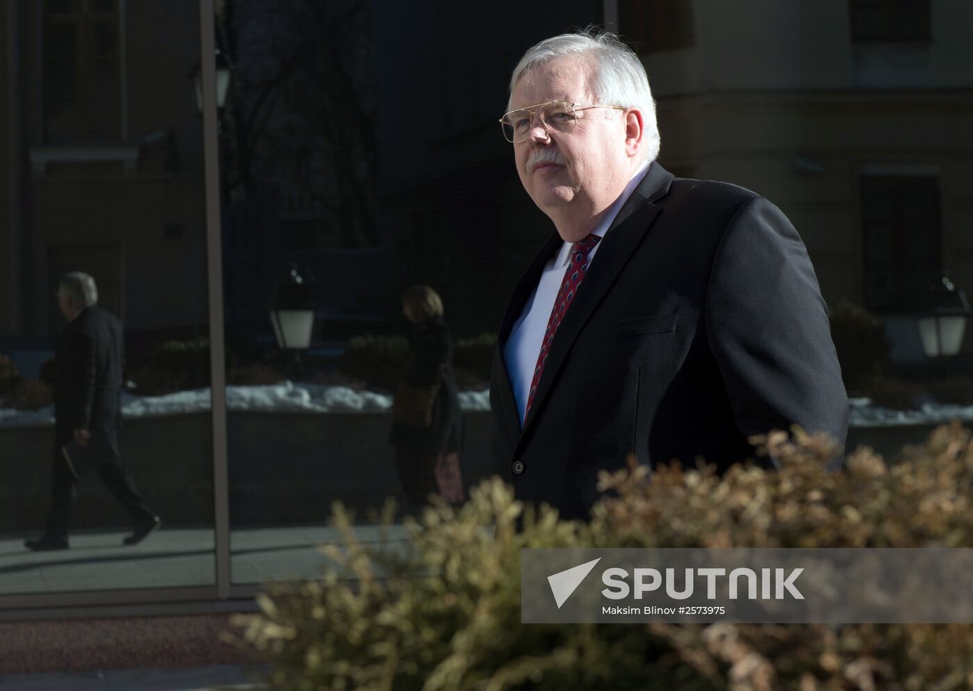 Konstantin Kosachyov meets with US Ambassador John F. Tefft