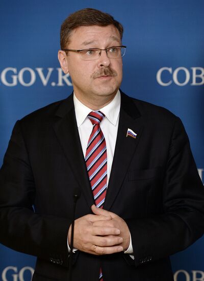 Konstantin Kosachyov meets with US Ambassador John F. Tefft
