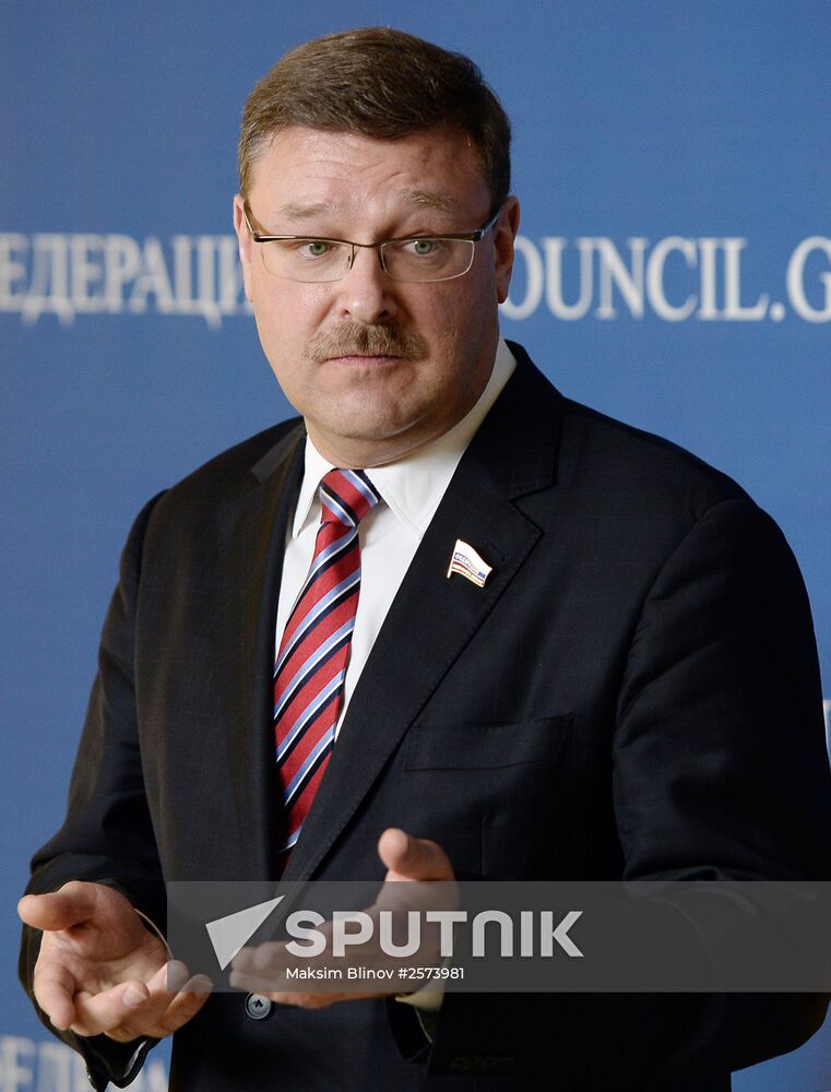 Konstantin Kosachyov meets with US Ambassador John F. Tefft