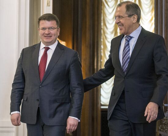 Foreign Minister Sergey Lavrov meets with Foreign Minister of South Ossetia David Sanakoyev