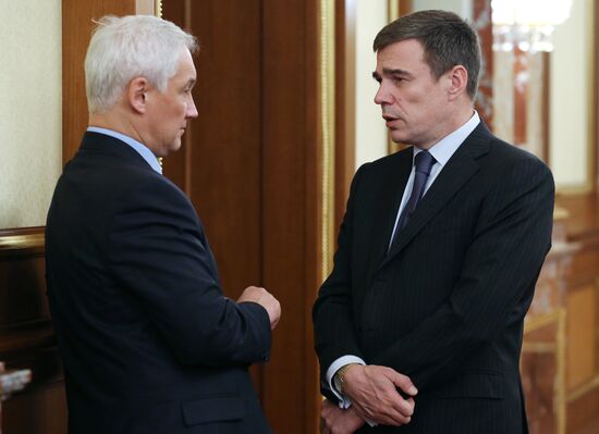 Russian Prime Minister Dmitry Medvedev chairs Government meeting