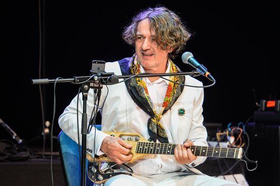 Emir Kustirica and Goran Bregović in concert
