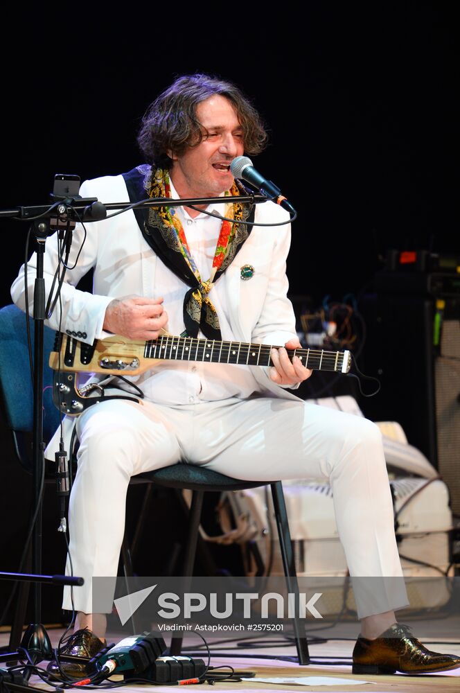 Emir Kustirica and Goran Bregović in concert