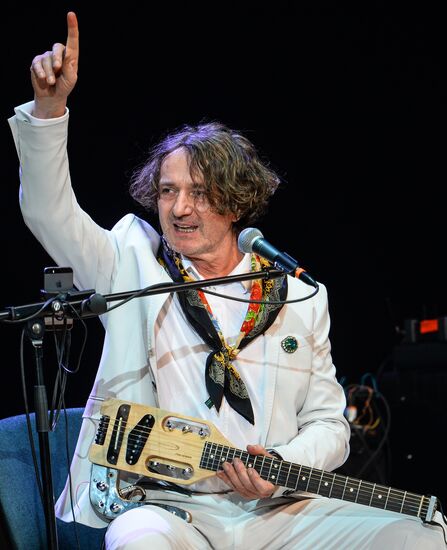 Emir Kustirica and Goran Bregović in concert