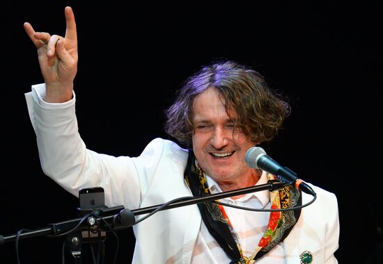 Emir Kustirica and Goran Bregović in concert