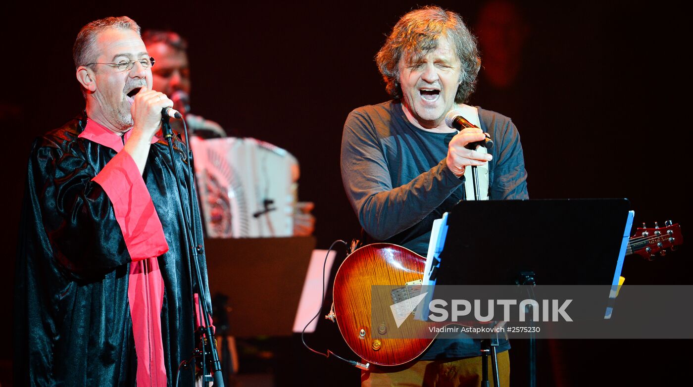 Emir Kustirica and Goran Bregović in concert
