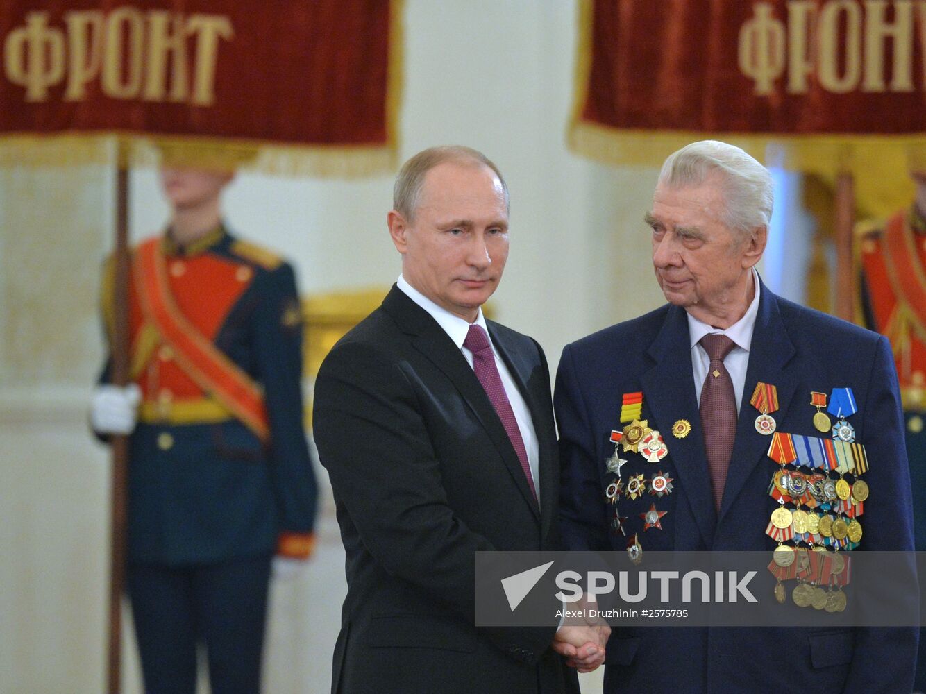 President Putin awards medals in the Kremlin to WWII veterans