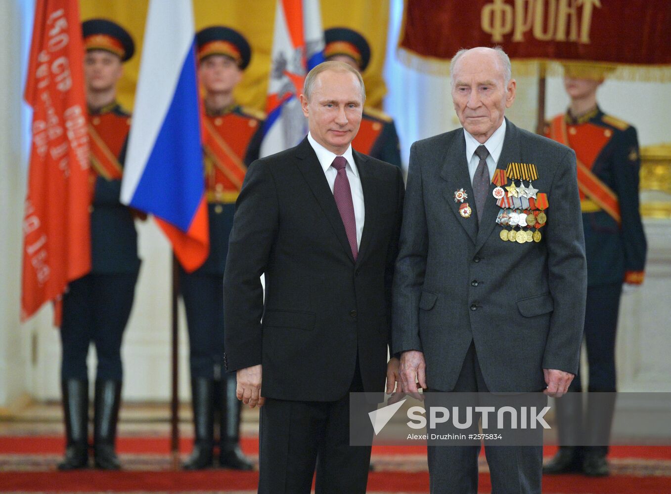 President Putin awards medals in the Kremlin to WWII veterans