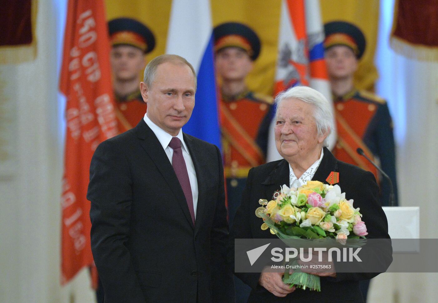 President Putin awards medals in the Kremlin to WWII veterans