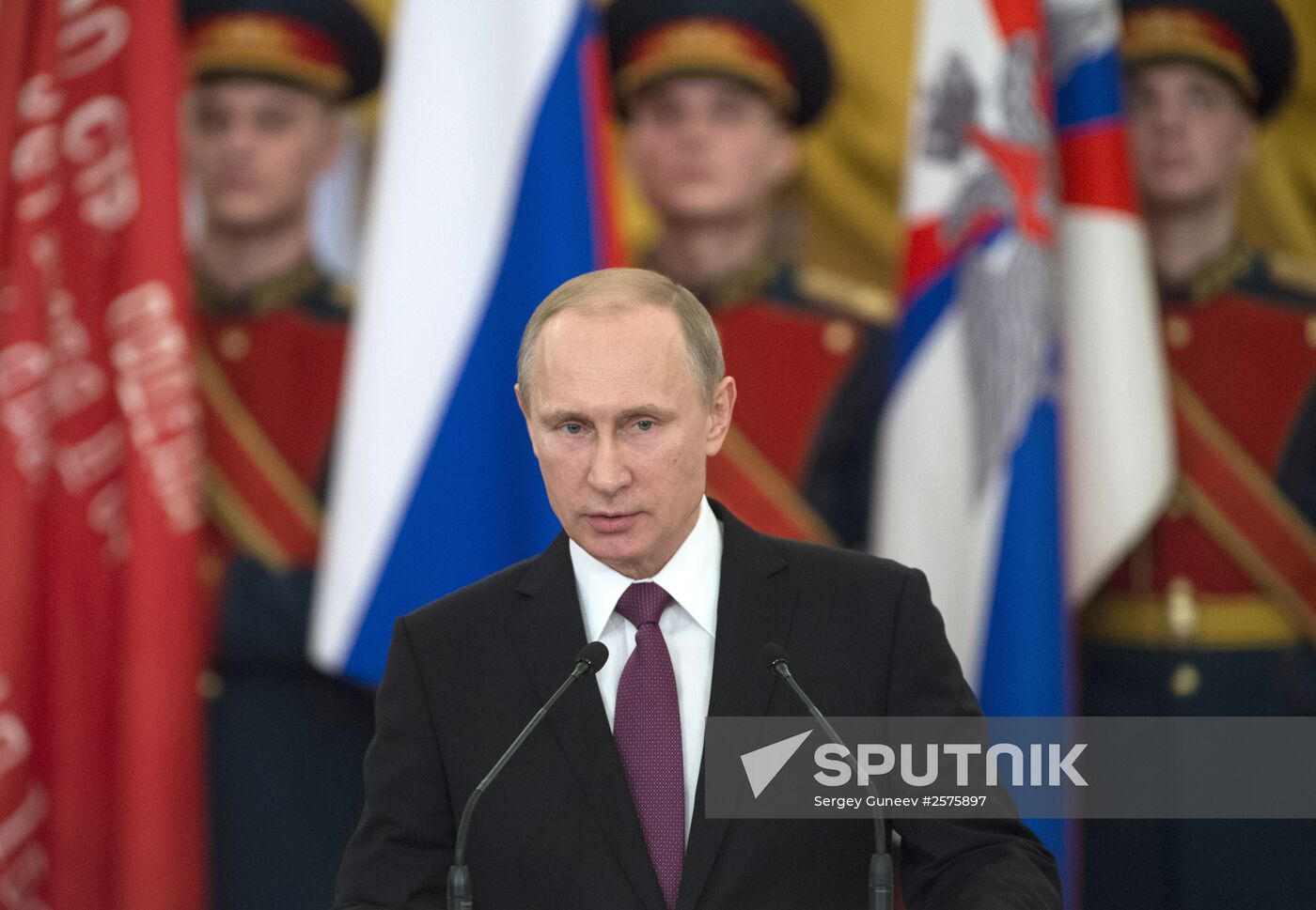 President Putin awards medals in the Kremlin to WWII veterans