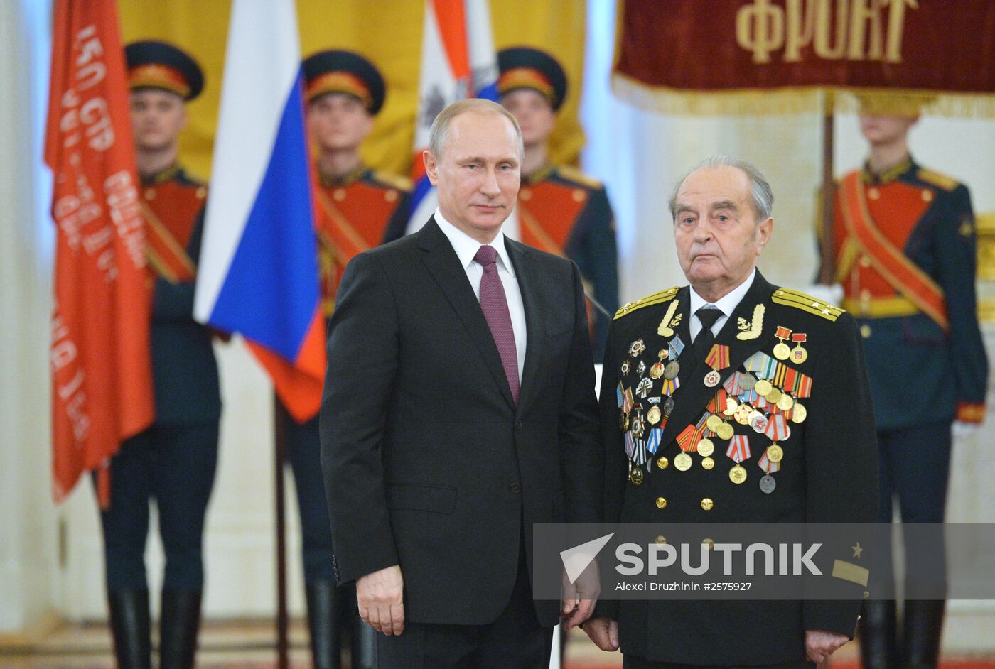 President Putin awards medals in the Kremlin to WWII veterans