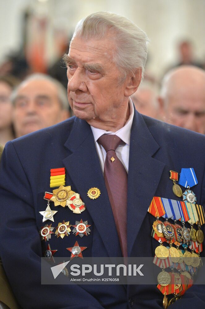 President Putin awards medals to veterans of Great Patriotic War in Kremlin