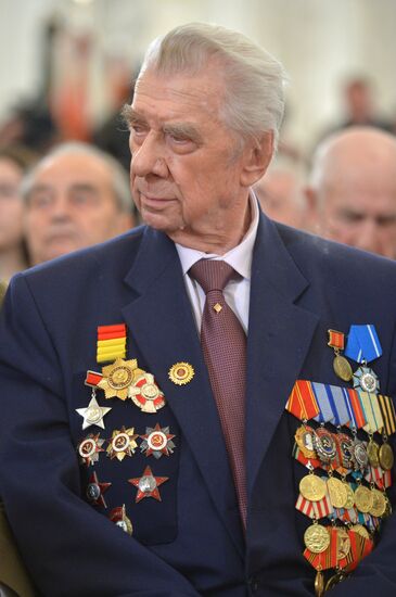 President Putin awards medals to veterans of Great Patriotic War in Kremlin