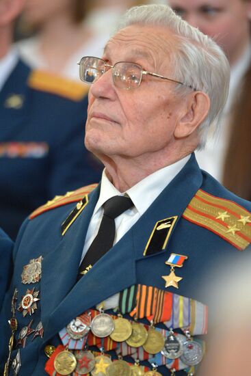 President Putin awards medals to veterans of Great Patriotic War in Kremlin