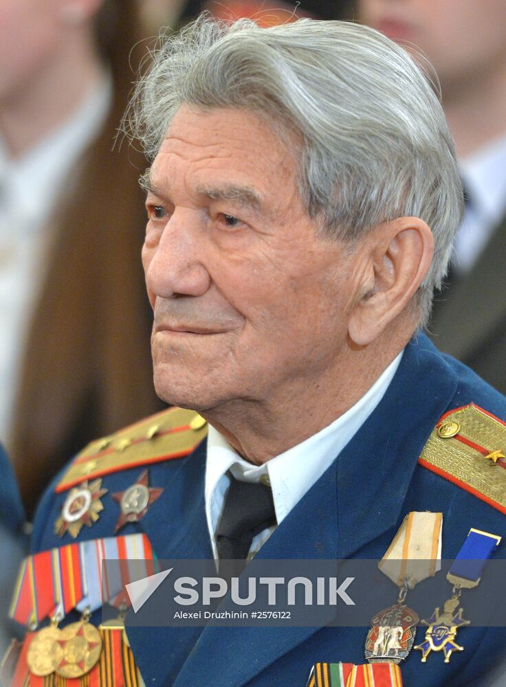 President Vladimir Putin awards veterans of Great Patriotic War with medals in Kremlin