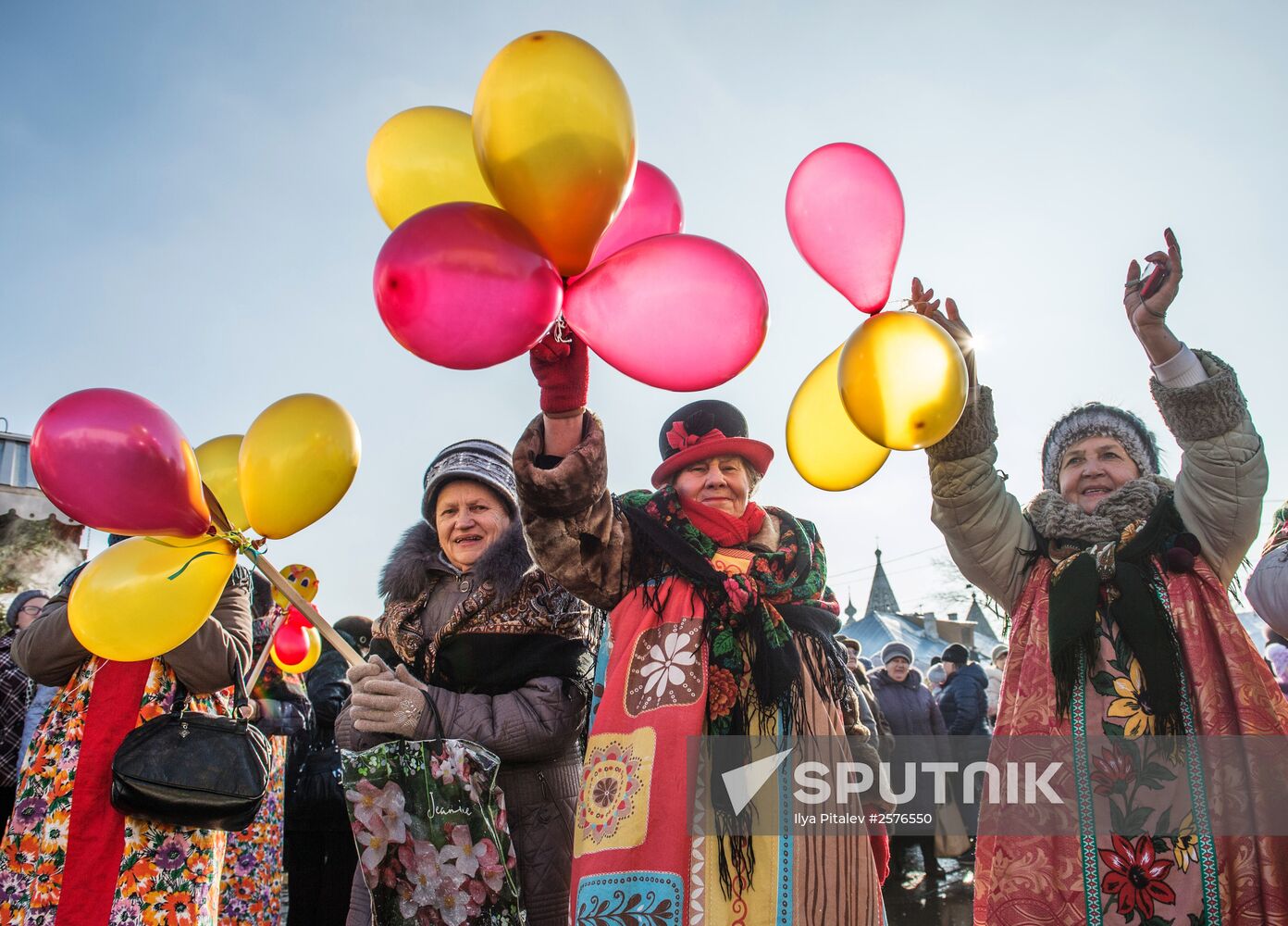 Maslenitsa celebration in Yuryevo-Polskoye