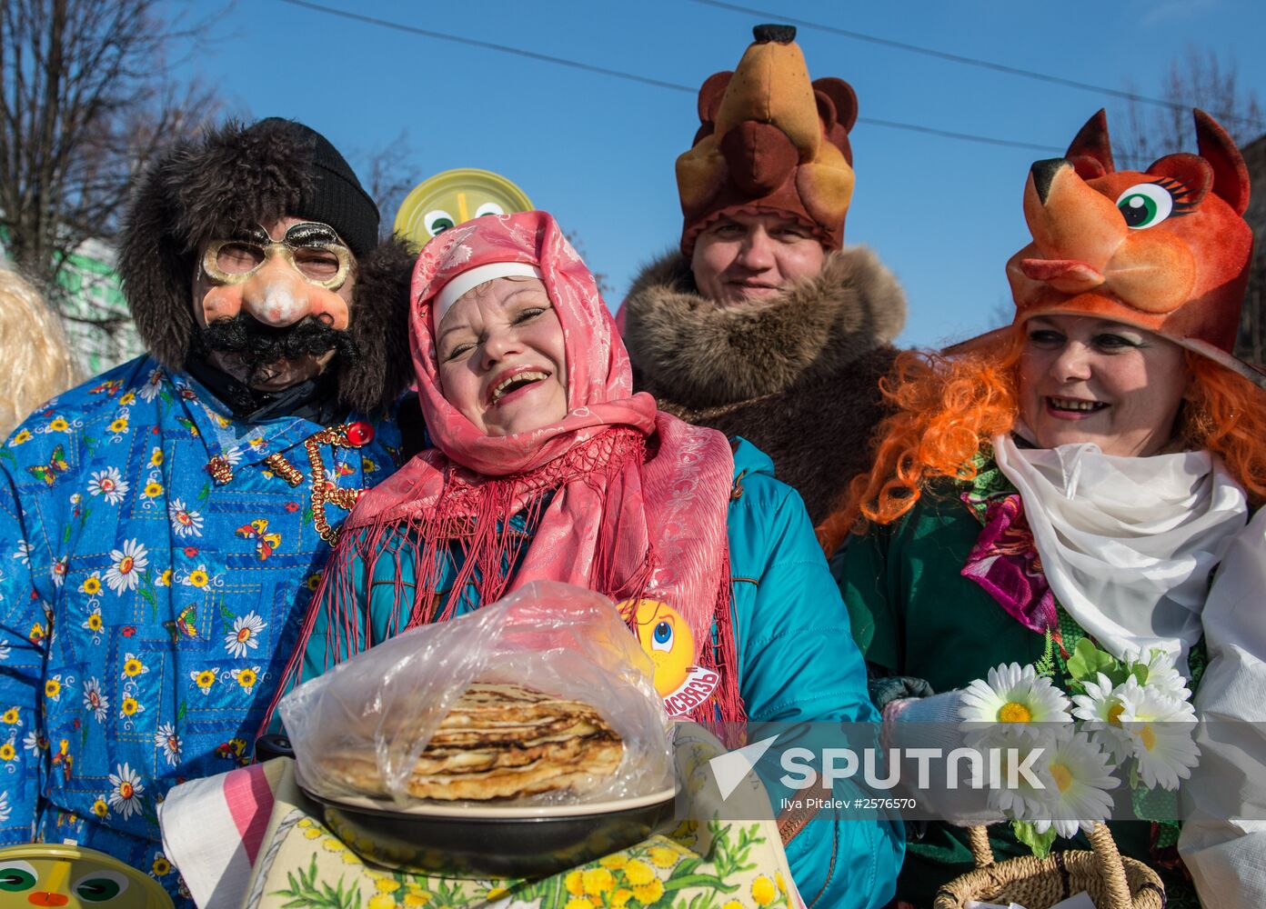 Maslenitsa celebration in Yuryevo-Polskoye