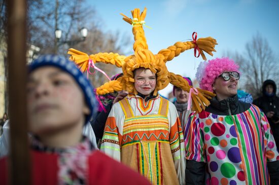 Maslenitsa celebration in Yuryevo-Polskoye