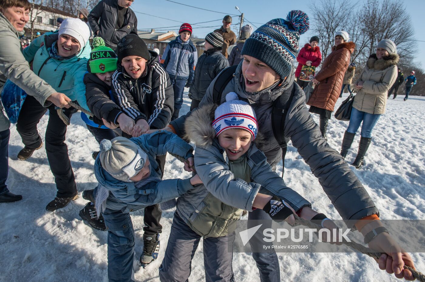 Maslenitsa celebration in Yuryevo-Polskoye