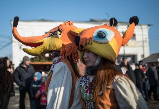 Maslenitsa celebration in Yuryevo-Polskoye