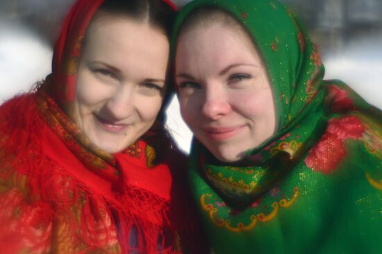 Maslenitsa festival in Suzdal