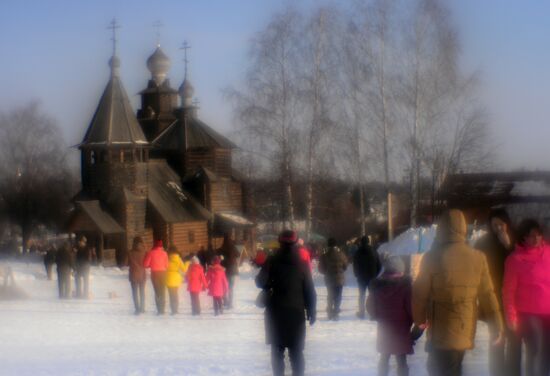 Maslenitsa festival in Suzdal