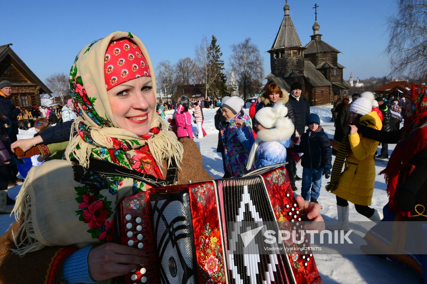 Maslenitsa festival in Suzdal